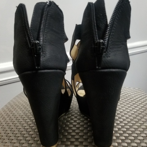 Chinese Laundry | Wedge 8.5 - Picture 5 of 6